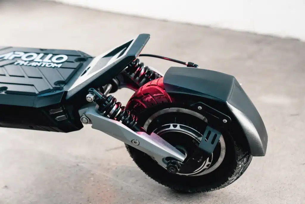 Apollo Phantom V3 - trottinette electrique